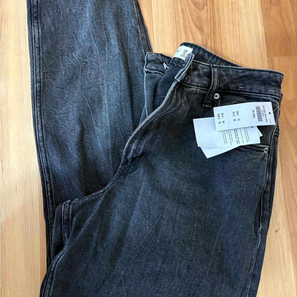 Abercrombie & Fitch The Mom High Rise 6L Black Denim Jeans NWT